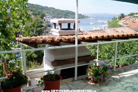 Apartmani Dalmatia Šolta foto 4