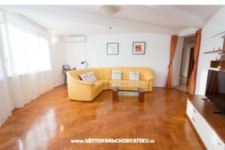 Spacious Apartman in City Center  foto 2