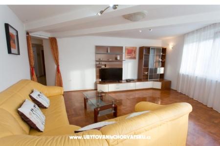 Spacious Apartman in City Center  foto 3