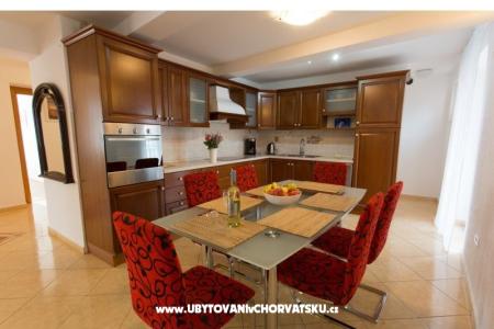 Spacious Apartman in City Center  foto 4