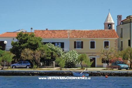 Holiday Kuća More  Sukošan Hrvatska