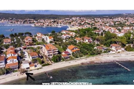 Mobile Kuća - Kamp Luka  foto 3