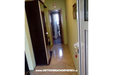 Apartmani Ira foto 2