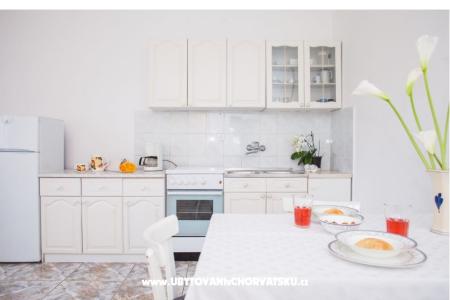 Apartmani Barbara Tisno foto 3