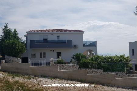 Apartmani Ivan Okrug Gornji foto 3