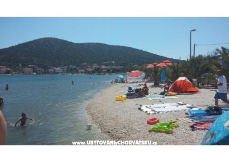 Apartmani Tri palme foto 3