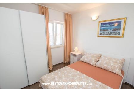 Apartmani Anamaria foto 4