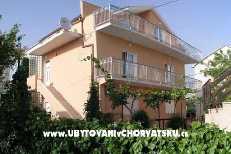 Apartmani Riva & Roza foto 2