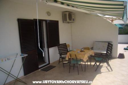 Apartmani Vesela foto 2