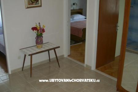 Carmen Apartmani foto 3