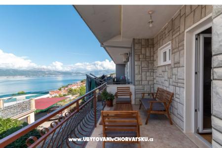 Fani Trogir Hrvatska