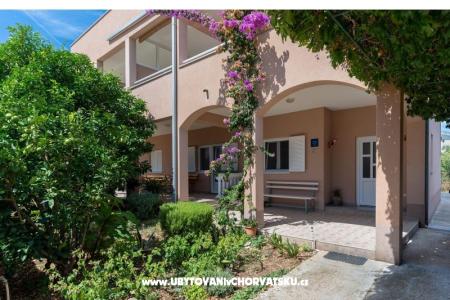 Apartmani Samac Trogir Hrvatska