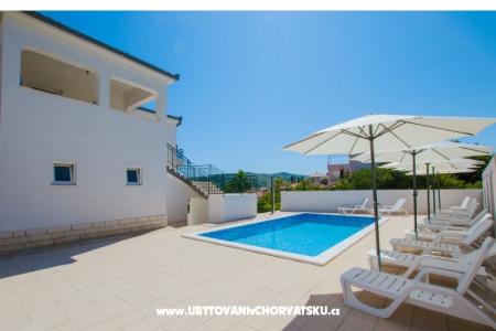 Apartmani Milović 30 m od more foto 3