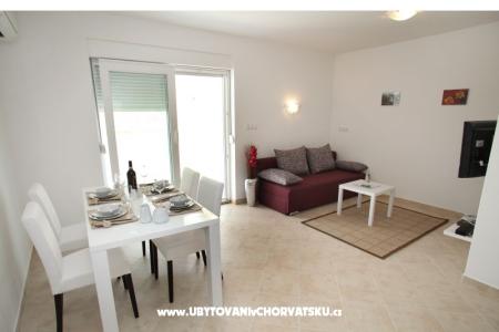 Villa IRIS foto 2