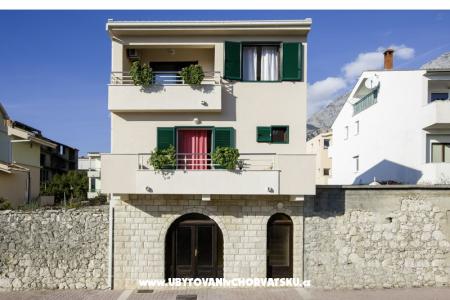 Maja Ševelj - Kuća 1 Tučepi Hrvatska