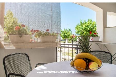 Sea Breeze apartments Tučepi Hrvatska