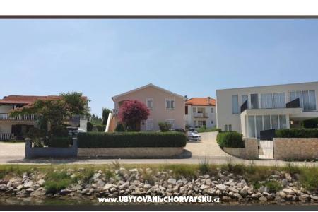 Apartmani ENA foto 4