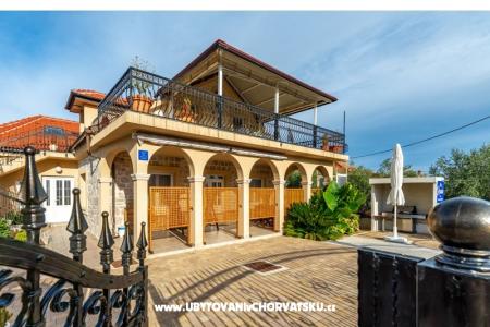 Kuća za odmor  *** otok Ugljan Hrvatska