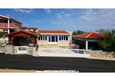apart. Zadro first house by the sea otok Vir Hrvatska