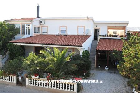 Apartmani Ivo i Marija otok Vir Hrvatska