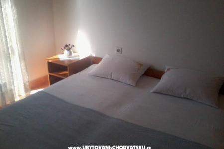 Apartmani Vir foto 3