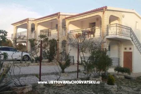 Apartmani Samanta Vir foto 2