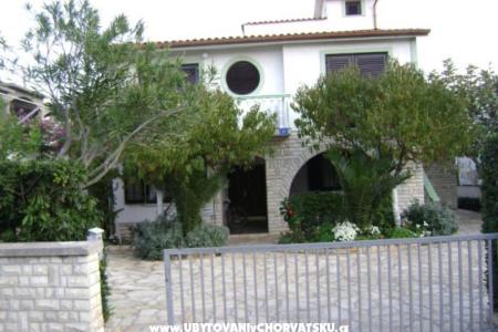 Apartmani Kuduz otok Vir Hrvatska