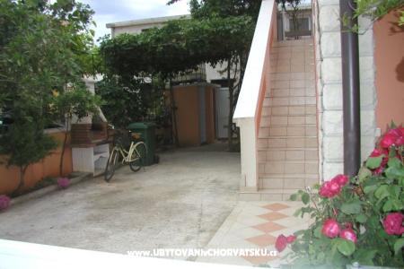 Apartmani Ana foto 3