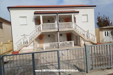 Apartmani Debeljak otok Vir Hrvatska
