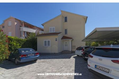 Apartman Ana  Vodice Hrvatska