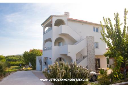 Apartmani Biluš Vodice Hrvatska