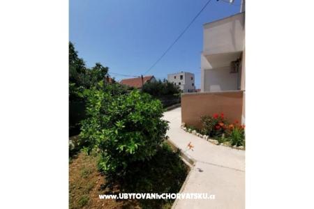 Apartmani Ema i Roza foto 2