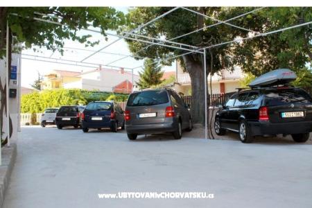 Apartmani Juricev 100m to the beach foto 2