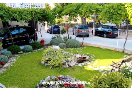 Apartmani Juricev 100m to the beach foto 3