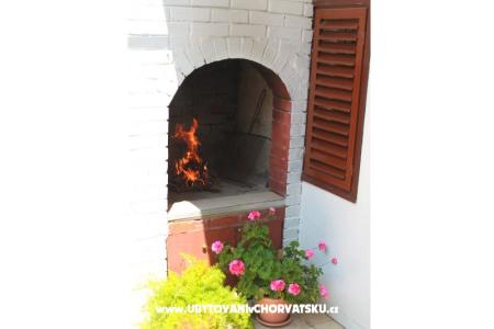 Apartmani Juricev 100m to the beach foto 5