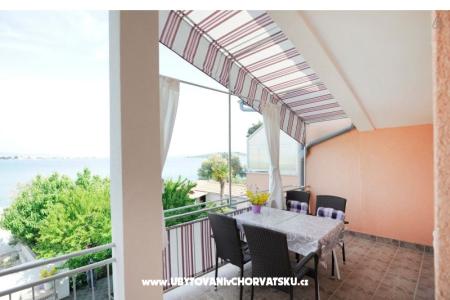 Apartmani latin Vodice Hrvatska