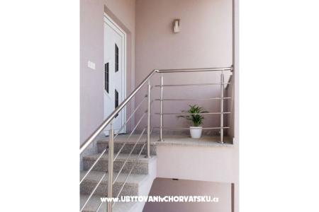 Apartmani Summer Kuća  foto 3