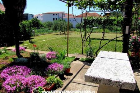 Apartmani Zvonimir foto 2