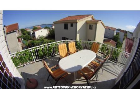 Apartmani Milka-Jure Srima-Vodice foto 4