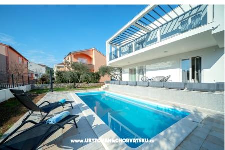 Beach Villa sa bazenom Tribunj foto 2