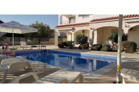 Villa Tomislav  Vodice Hrvatska