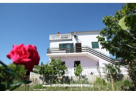 Apartman Karla foto 3