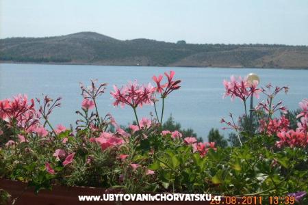 Apartmani Lora foto 4
