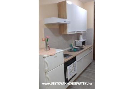 Apartmani Magdanik foto 3