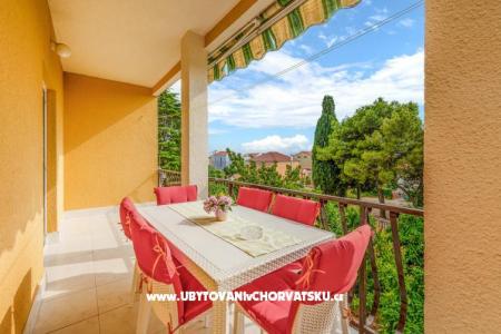 Apartmani Lara foto 4