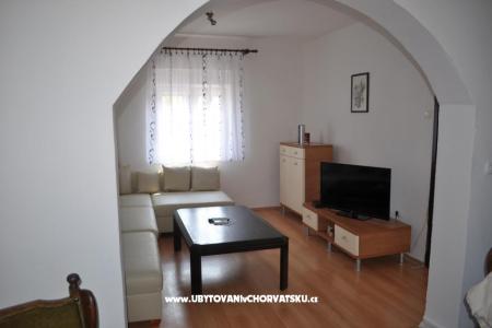 Kuća s bazenom Gaspar foto 5