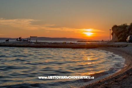 Apartmani Mladi mornar foto 2