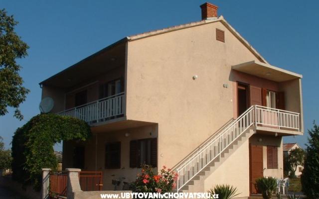 Apartmani Želo - smještaj Betina Hrvatska