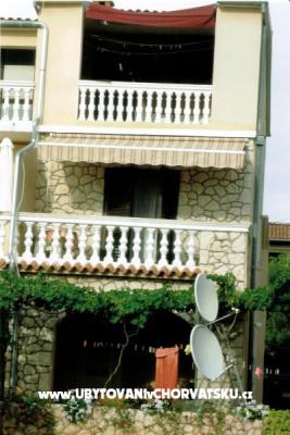 Apartmani Kvarantan i Karabatić  - smještaj Biograd Hrvatska