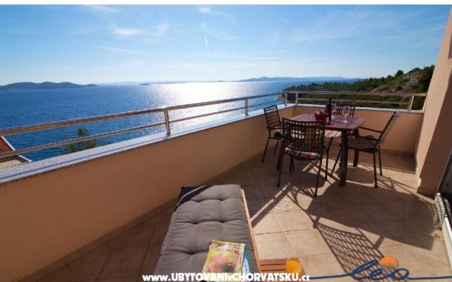 Apartmani Lea - smještaj Biograd Hrvatska